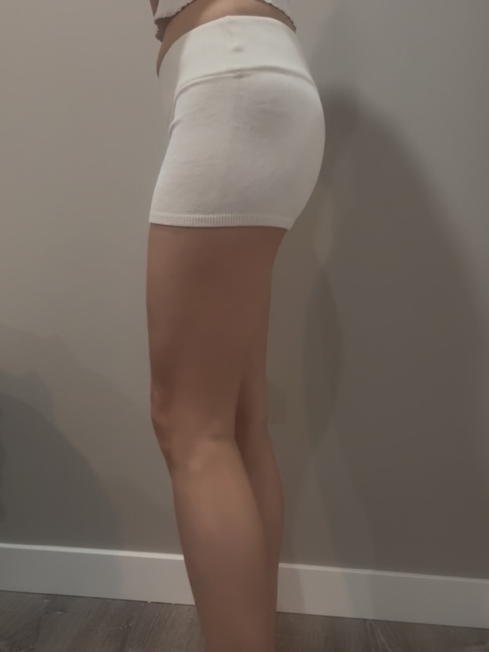 Garage Cream Ribbed High-Waist Shorts - Picture 5 of 7
